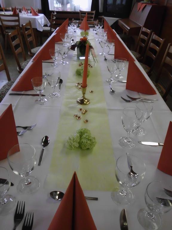 Gasthaus Finken ออปเพอเนา ภายนอก รูปภาพ